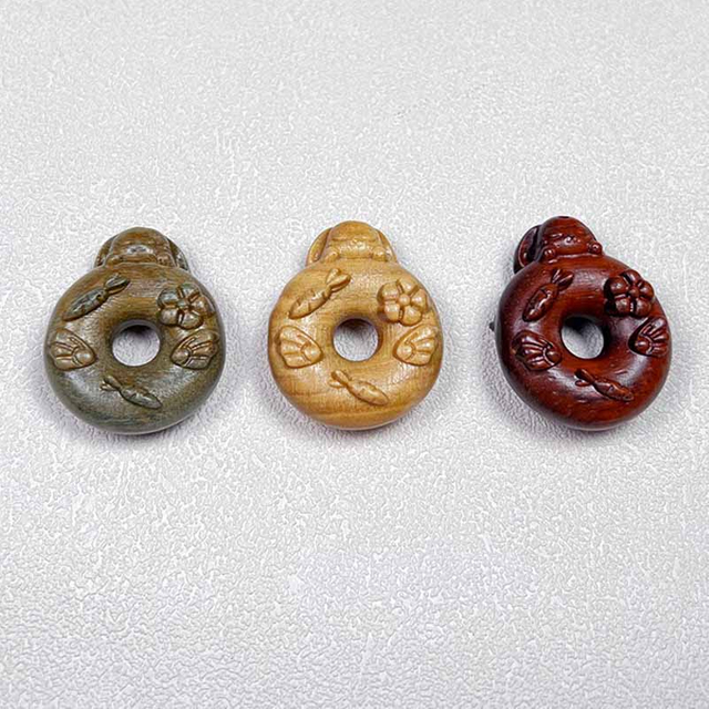 Fiasrel Peace pendant fox and elk wood carving accessories