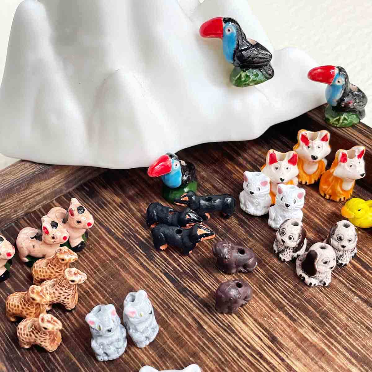 Fiasrel Cute animal hand-painted ceramic beads