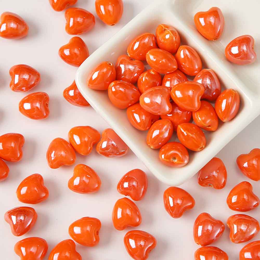 Fiasrel Shiny heart-shaped ceramic beads