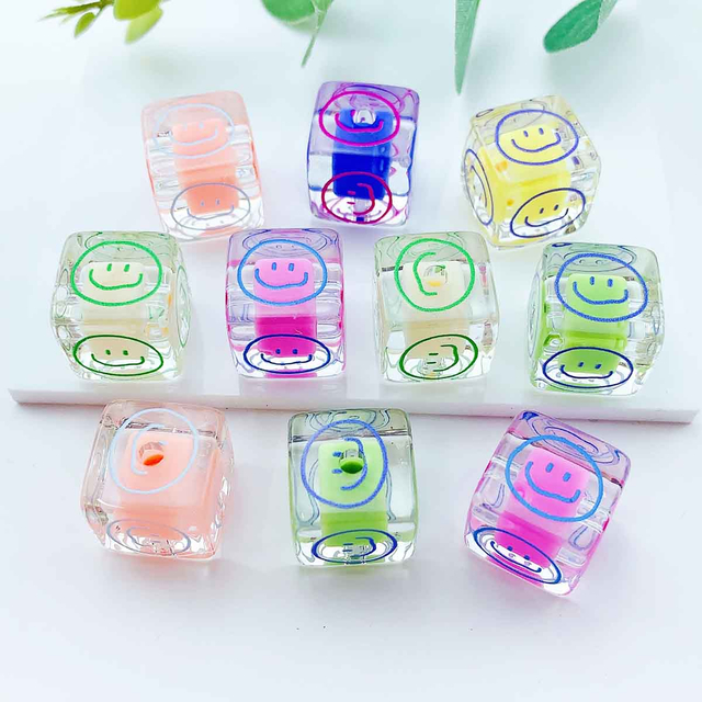 Fiasrel 16mm Transparent square smiley face beads