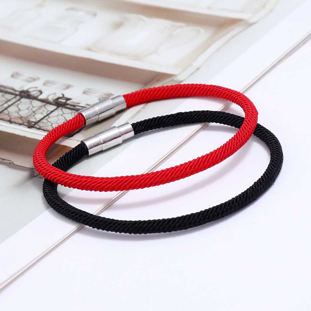 Fiasrel Lucky Red String magnet bracelet