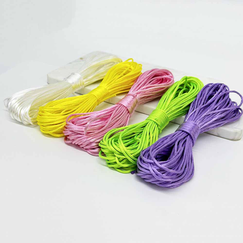 Fiasrel 5pcs1.5mm 2.0mm 2.5mm 20Yards/lot Rattail Satin Macrame Beading Cord Nylon Chinese Knotting Silky Macrame Braided Satin Rope Cord for Crafts Jewelry Making Supplies