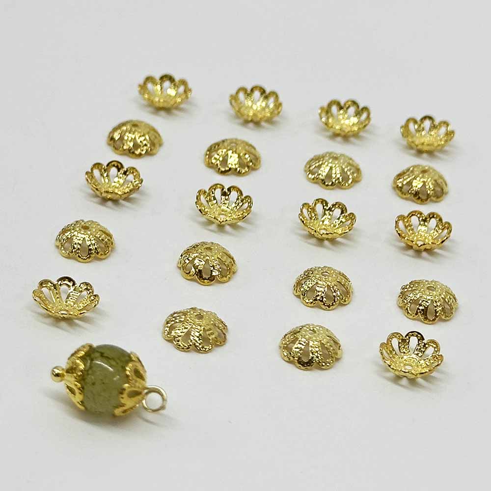 Fiasrel 50pcs 18K Gold-Plated Brass Filigree Bead Caps DIY Beading Charms Flower Cap Beads Hollow Floral Alloy Spacer Beads for DIY Jewelry Making Bracelet Necklace Earring Craft Accessory Supplier