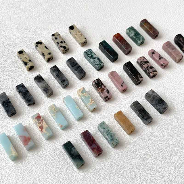 fiasrel 1bundle Rectangular Natural Stone Loose Beads Indian Agate, Spotted Red Stripe & Shoushan Stone for DIY Beadwork