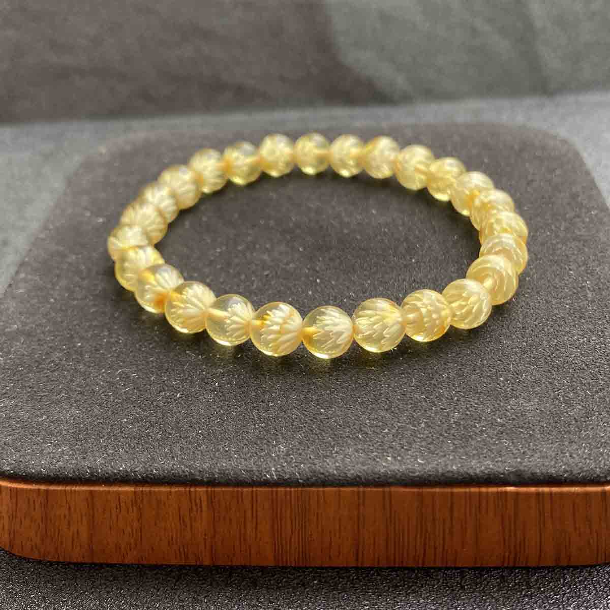 fiasrel 1bundle Golden Amber Intaglio Carved Loose Beads Round Bead Strand Bracelet