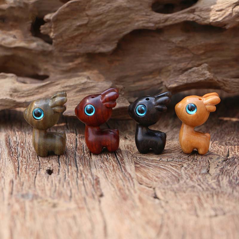 Fiasrel Green sandalwood Little Cute deer pendant