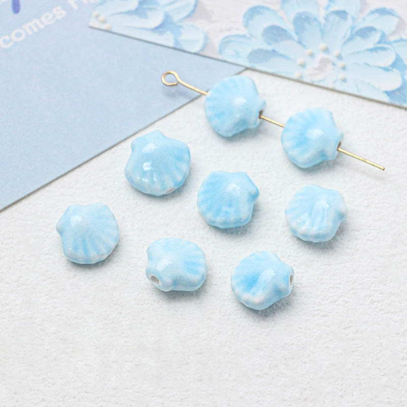 Fiasrel Fresh and light blue ceramic beads