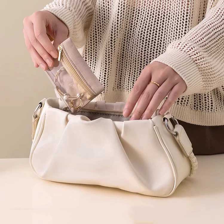 Fiasrel 11*8cm High-end sealed jewelry bag made of flannel