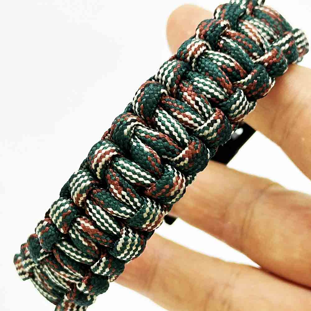 Fiasrel Army Green Camo Color Outdoor Emergency Paracord Bracelet Whistle Buckle Survival Bracelet for Camping Hiking Sports
