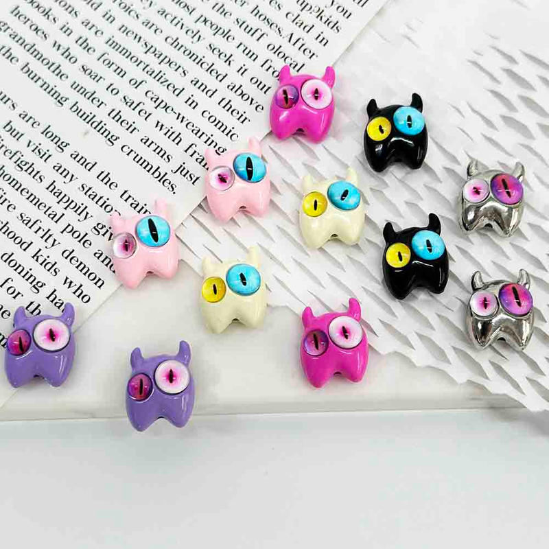 Fiasrel 10pcs Ghost Fairy Little Monster Funny Big Eye Alloy Beads