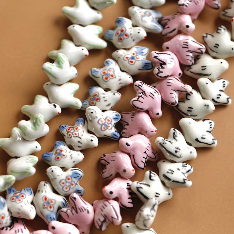 Fiasrel Hand-painted pigeon ceramic beads