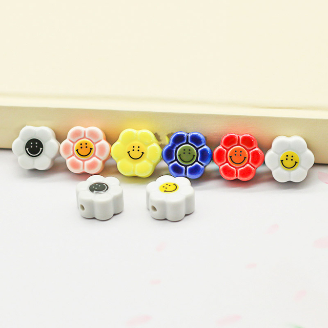 Fiasrel Colorful daisies with big smiling faces ceramic beads