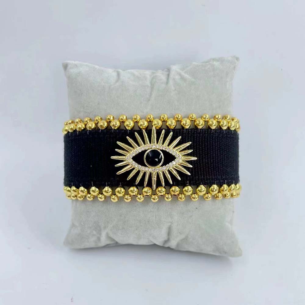 Fiasrel Retro devilish eye bracelet