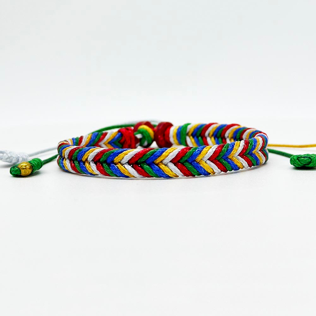 Fiasrel Color Gradient Wax Cord Hand Woven Adjustable Multicoloured Rope Bracelet