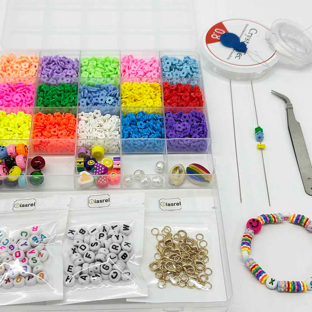Fiasrel Flat Clay Beads Bracelet Making Kit with Pendant Elastic Strings Letter Beads and Tools for DIY Jewelry Bracelets Necklace Ornaments Craft Making 