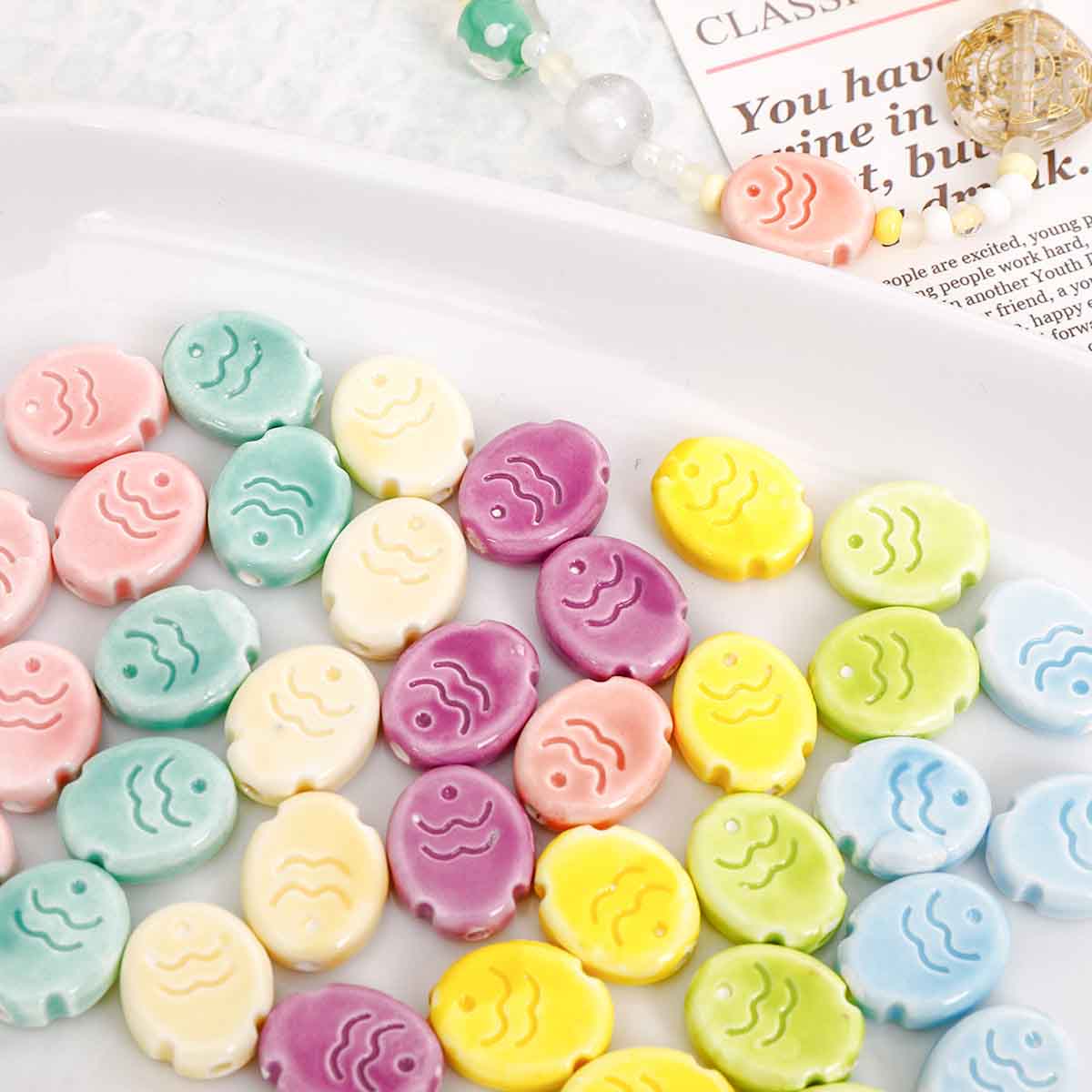 Fiasrel Colored ceramic small fish cake beads