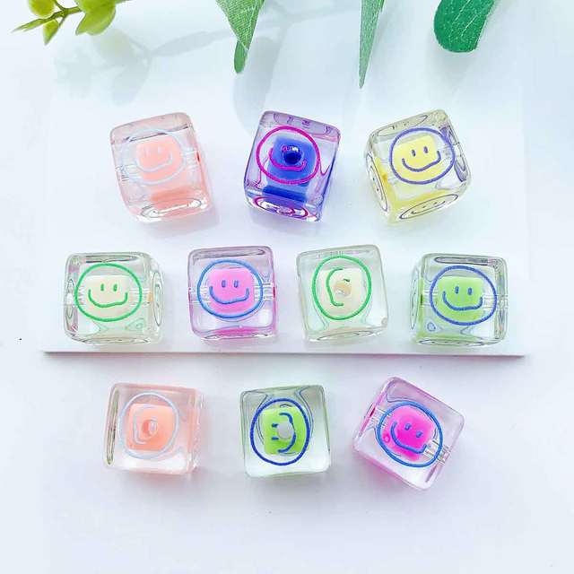 Fiasrel 16mm Transparent square smiley face beads