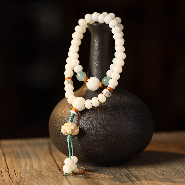 Fiasrel White jade Bodhi lotus bracelet