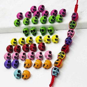 Fiasrel 50/100/150/200pcs Halloween Themed Multicolor Skeleton Beads Colorful Acrylic Skull Beads for DIY Jewelry Making Keychains Bracelets Necklaces Crafts Earrings Handcrafted Accessories