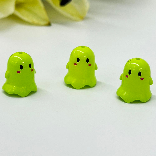 Fiasrel 10pcs Cartoon Ghost Hollow Acrylic Vertical Hole Acrylic Beads for DIY Handmade Bracelet Necklace Material Holiday Home Decoration Jewelry Accessories