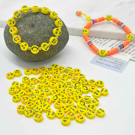 Fiasrel 50/100pcs 9mm Assorted Emoticon Charms Mixed Smile Face Polymer Clay Beads