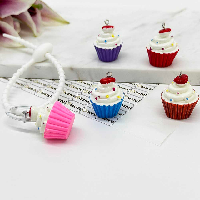 Fiasrel 10pcs 25*32mm Resin Simulation Dessert Jewelry Sweet Cake Cupcake Pendant Charms for DIY Handmade Jewelry Making Keychains Supplies