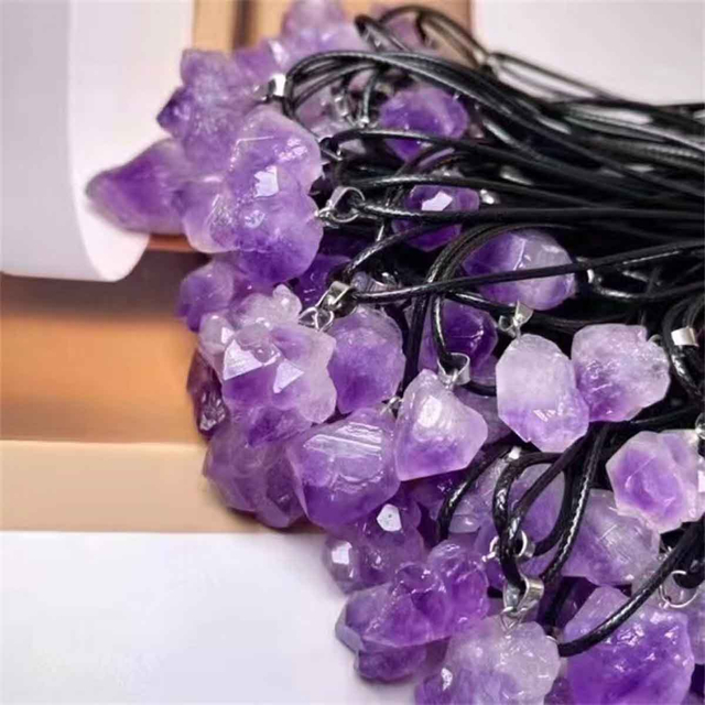 Fiasrel Lavender Amethyst Necklace – Natural Raw Crystal Cluster Pendant