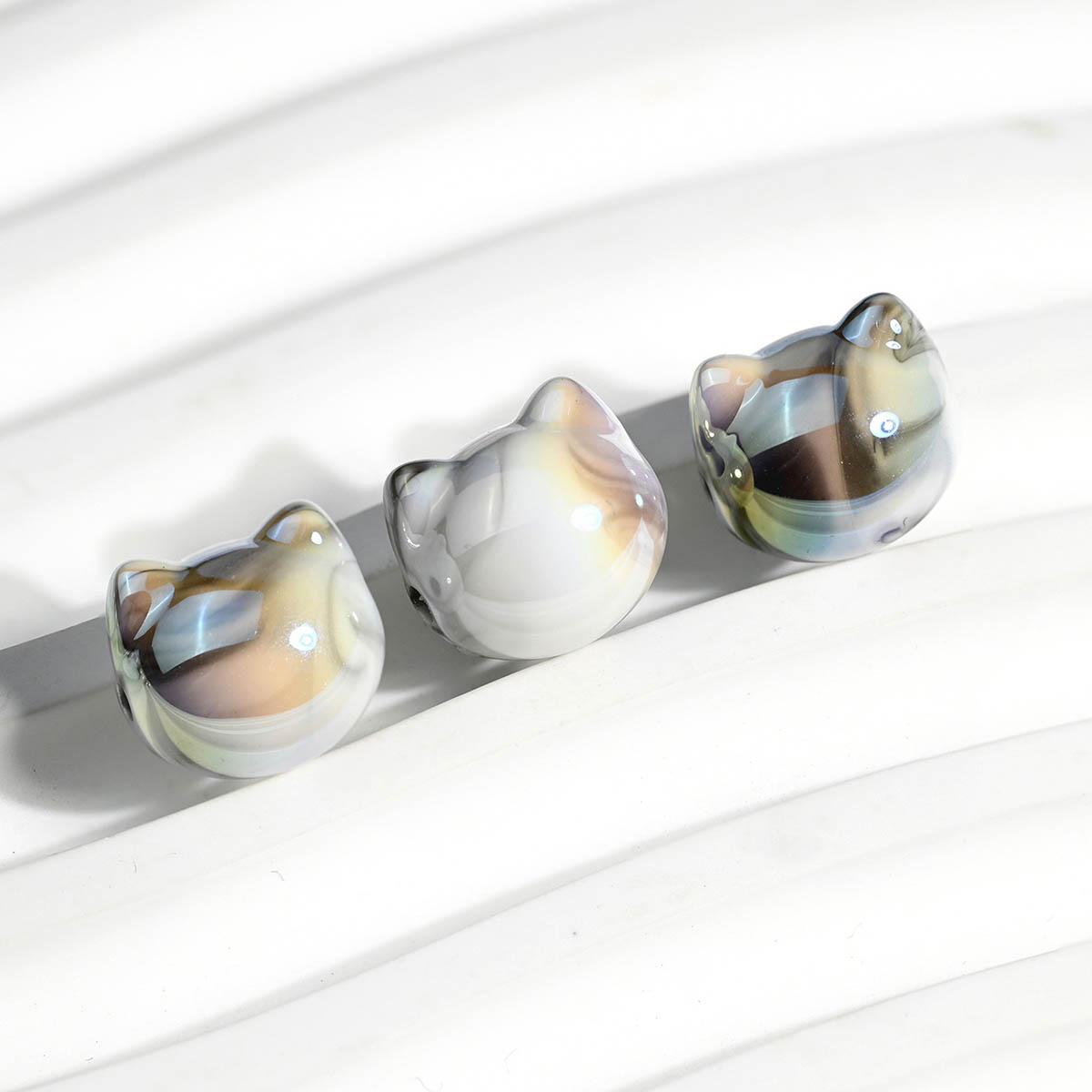 fiasrel 1bundle Heidi New Collection Cloudy Multicolor Cat-Head Beads with Through-Hole DIY Stringing Beads for Bracelets & Phone Charms