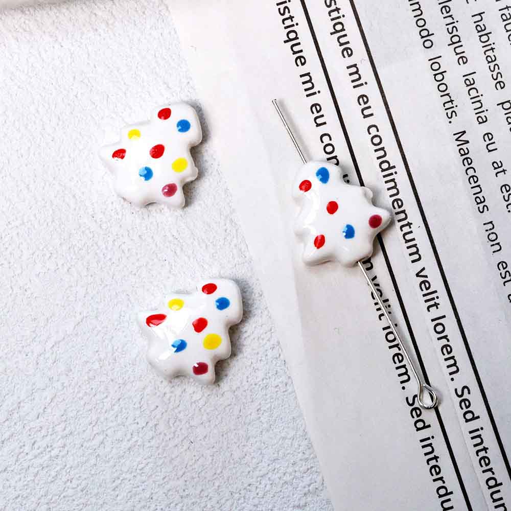 Fiasrel Hand-painted ceramic beads for cartoon Christmas trees
