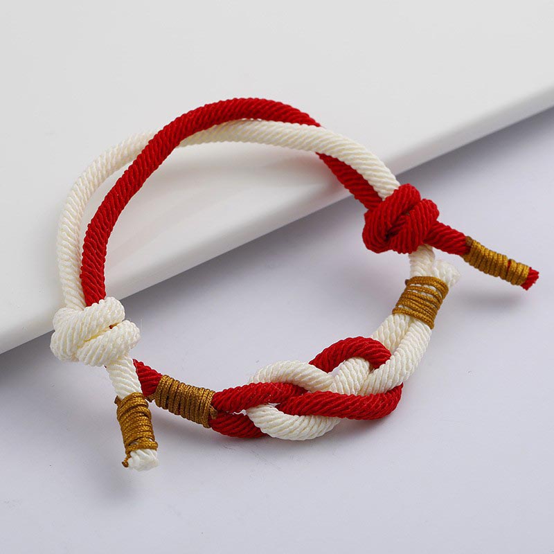Fiasrel Heart-to-heart knot bracelet