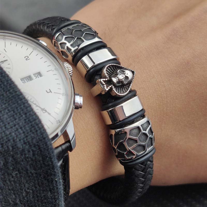 Fiasrel Retro Multi-layer Leather Supper Fiber Woven Titanium Steel Ghost Head Magnetic Bracelet