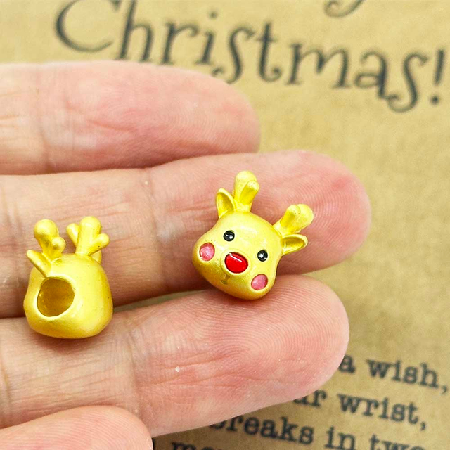 Fiasrel 6pcs Christmas Deer Tree Snowman Hat Beads Christmas Beads for Decorative DIY Jewelry Crafts Making Accessory