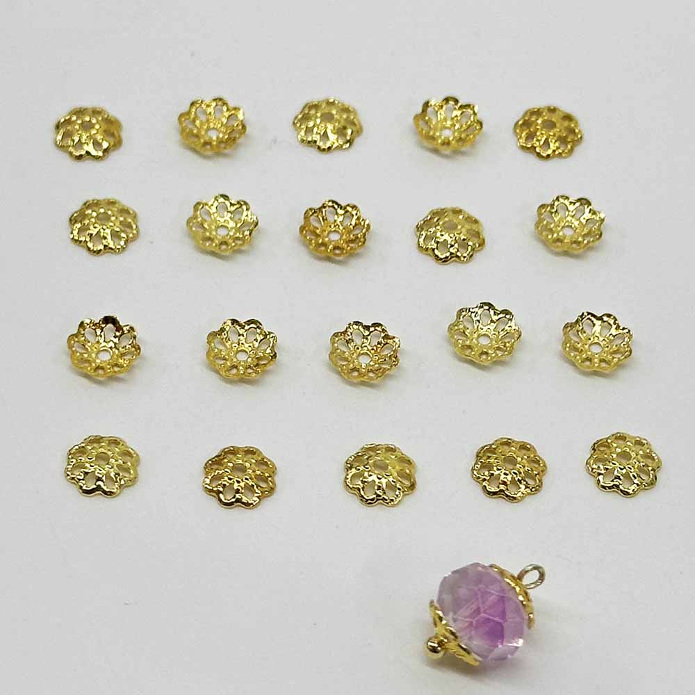 Fiasrel 50pcs 18K Gold-Plated Brass Filigree Bead Caps DIY Beading Charms Flower Cap Beads Hollow Floral Alloy Spacer Beads for DIY Jewelry Making Bracelet Necklace Earring Craft Accessory Supplier