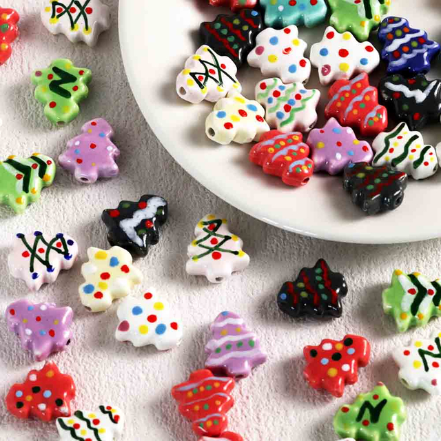 Fiasrel Cute hand-painted ceramic beads for Christmas trees