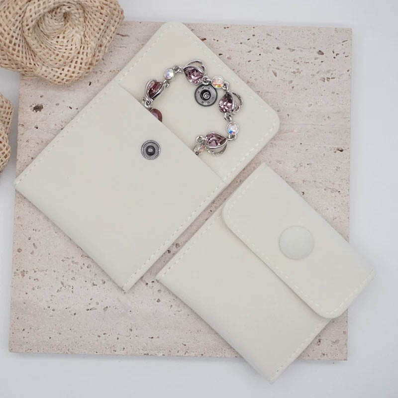 Fiasrel Thickened velvet button jewelry bag