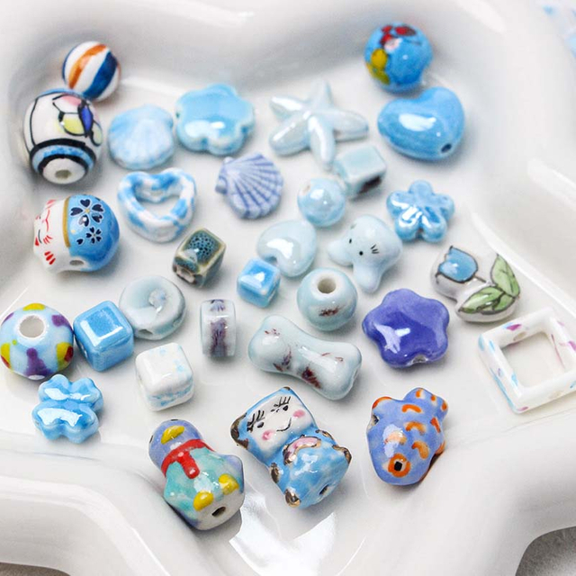 Fiasrel Fresh and light blue ceramic beads