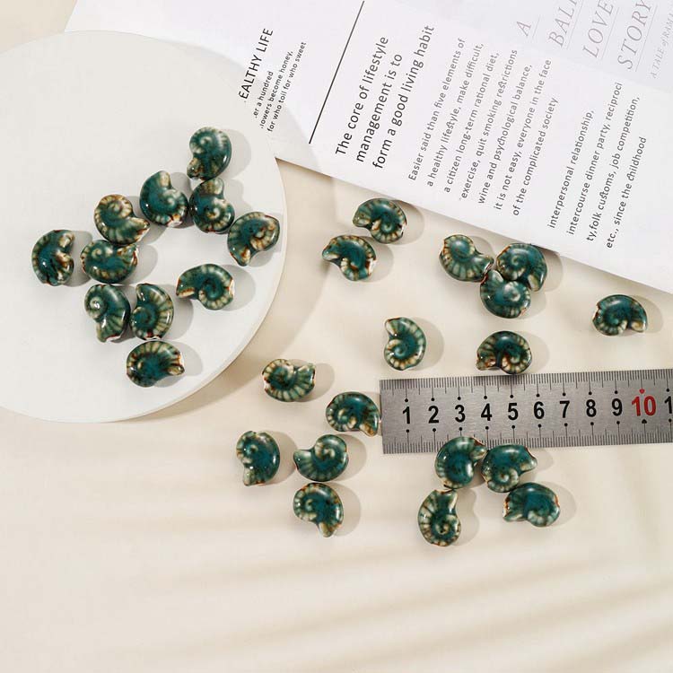 Fiasrel Colored snail shell ceramic beads