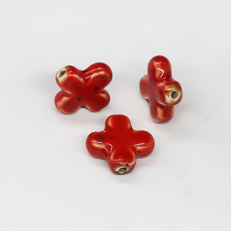 Fiasrel Colored flat square ceramic beads