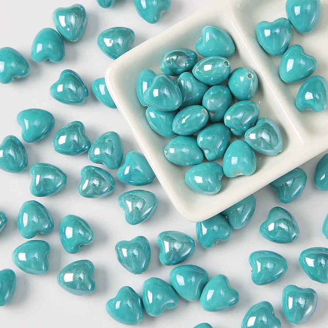 Fiasrel Shiny heart-shaped ceramic beads