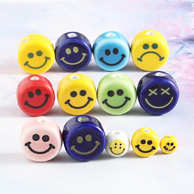 Fiasrel Flat and round smiling face ceramic beads
