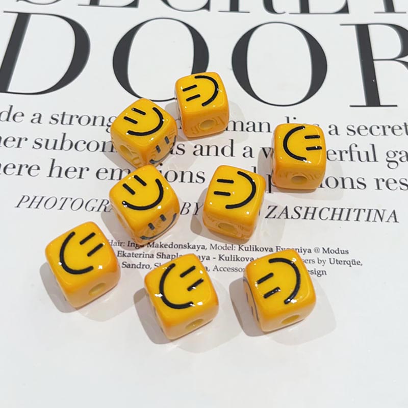 Fiasrel Cartoon cute smiling face beads