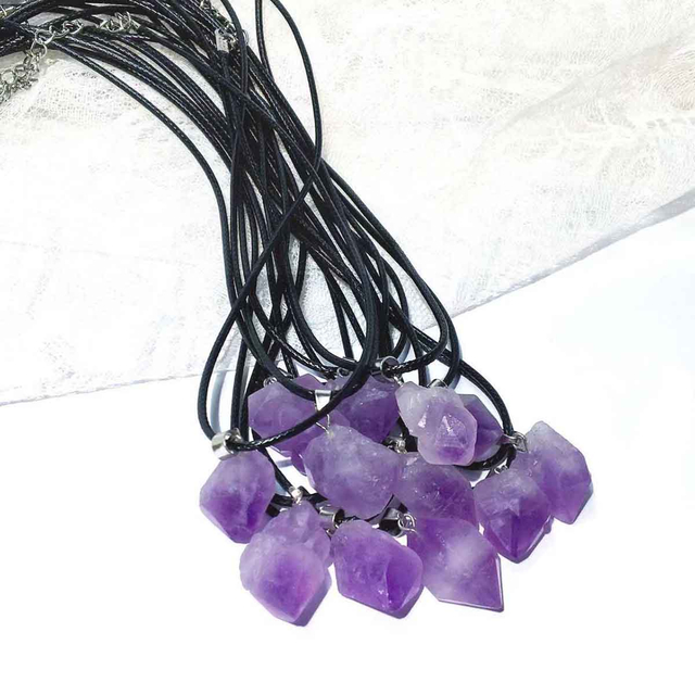 Fiasrel Lavender Amethyst Necklace – Natural Raw Crystal Cluster Pendant
