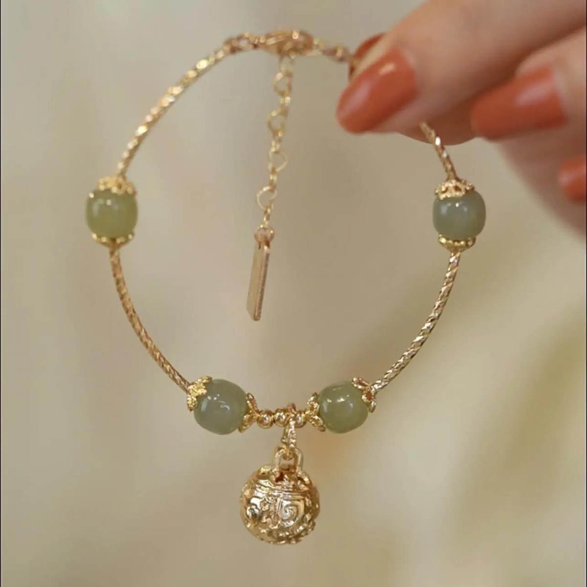 Fiasrel Fashion Retro Lotus Flower Jade Crystal Bracelet Female Lucky Jade Beaded Bracelet Jewelry