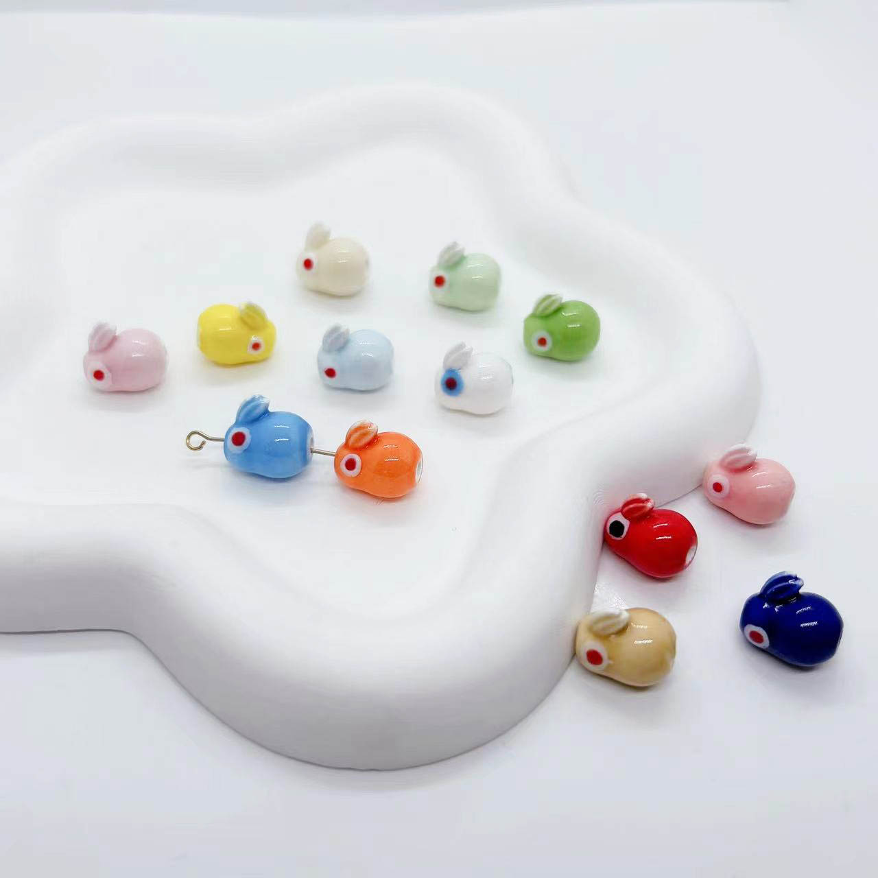 fiasrel 1bundle Jade Rabbit Glazed Ceramic Beads DIY Handmade Craft Accessories for Necklaces Bracelets Stringing and Loose Bead Decoration