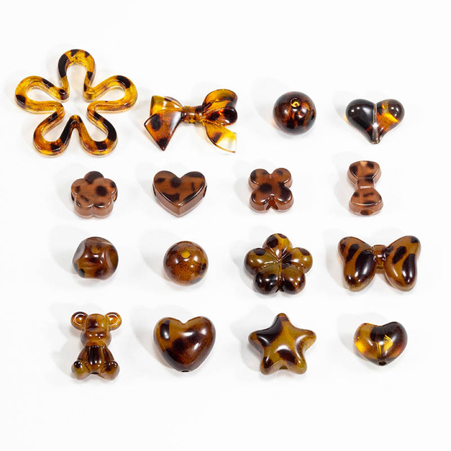 fiasrel 1bundle Leopard Print Teddy Bear Straight-hole Beads with Bow Accents Heart & Star Charms for Keychain and Jewelry Making