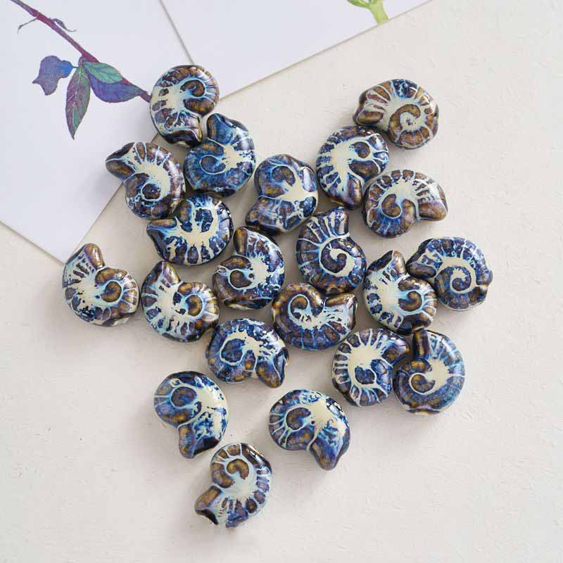 Fiasrel Colored snail shell ceramic beads