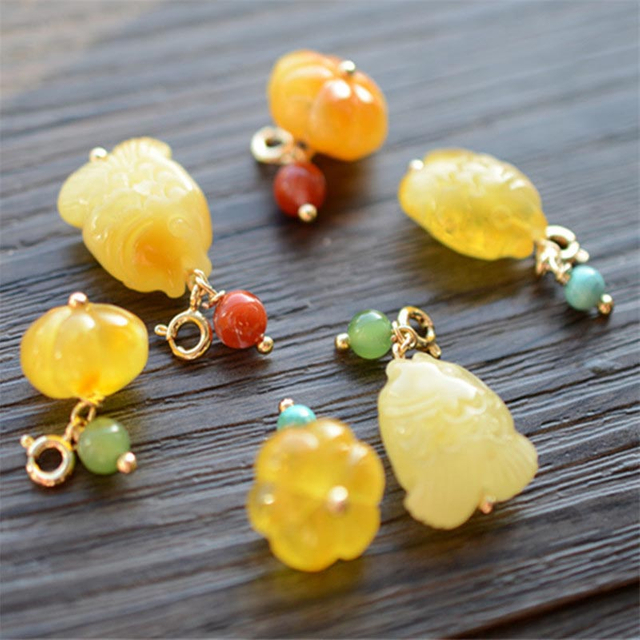 Fiasrel Pumpkin pearl fish Drop Pendant