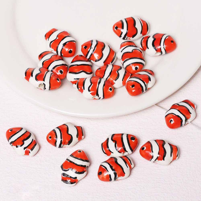 Fiasrel Striped clownfish ceramic beads