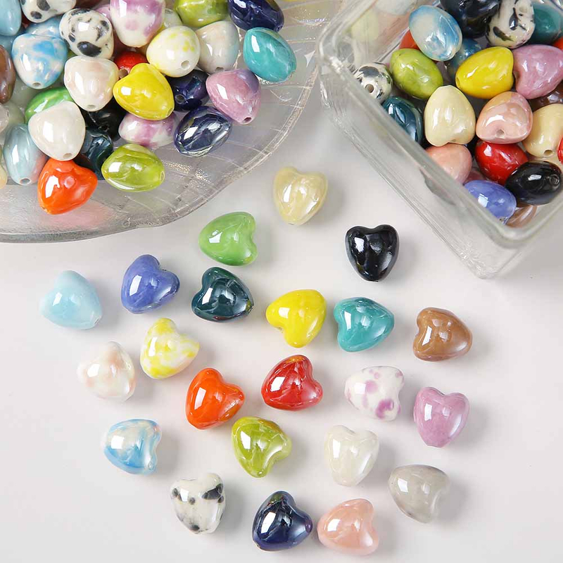 Fiasrel Shiny heart-shaped ceramic beads