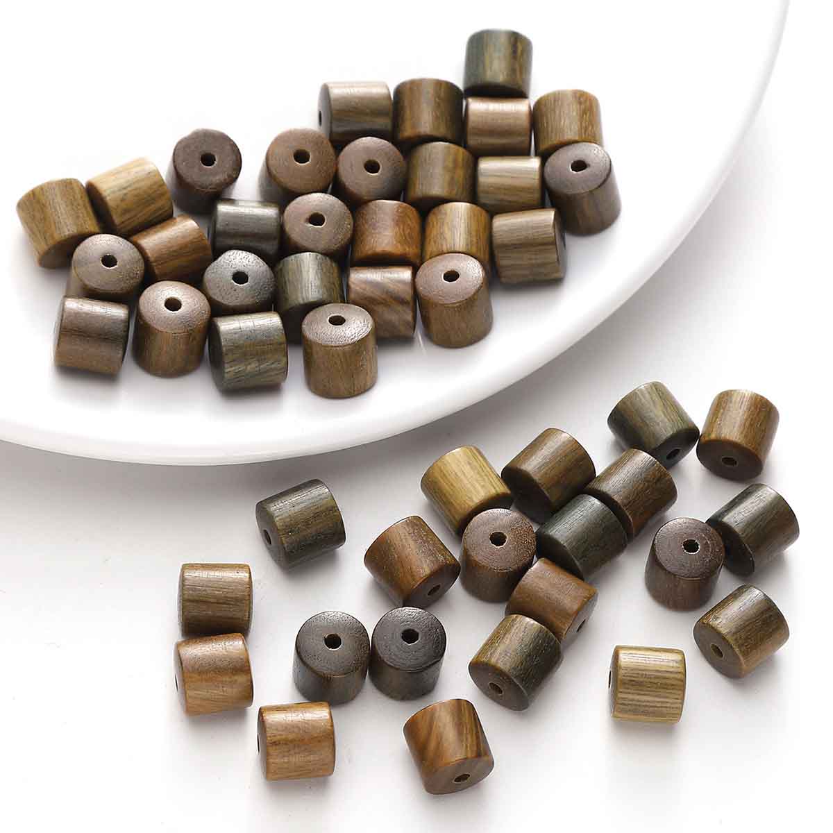 Fiasrel Natural sandalwood scattered beads
